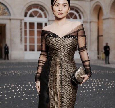 Momen Cantik Ariel Tatum gunakan Pakaian Daerah 1 Ariel Tatum