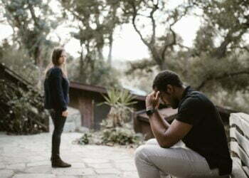 Ini 5 Cara Melupakan Mantan Pacar Bikin Cepat Move On