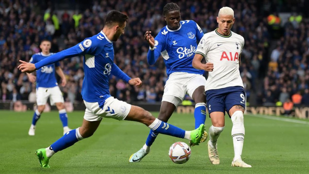 Hasil Akhir Tottenham vs Everton Premier League,  Harry Kane Bawa The Lilywhites Menang 2-0

