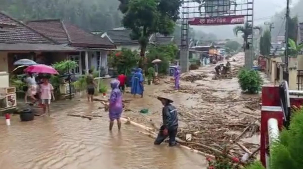 Kronologi dan Penyebab Terjadinya Banjir Malang Selatan