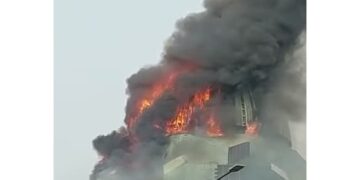 Kebakaran Kubah Masjid Islamic Center Jakarta: 6 Unit Damkar Dikerahkan