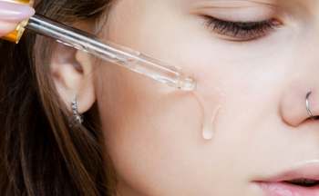 5 Perbedaan Serum dan Pelembab Wajah: Serupa Tapi Tak Sama, Jangan Asal Pakai!