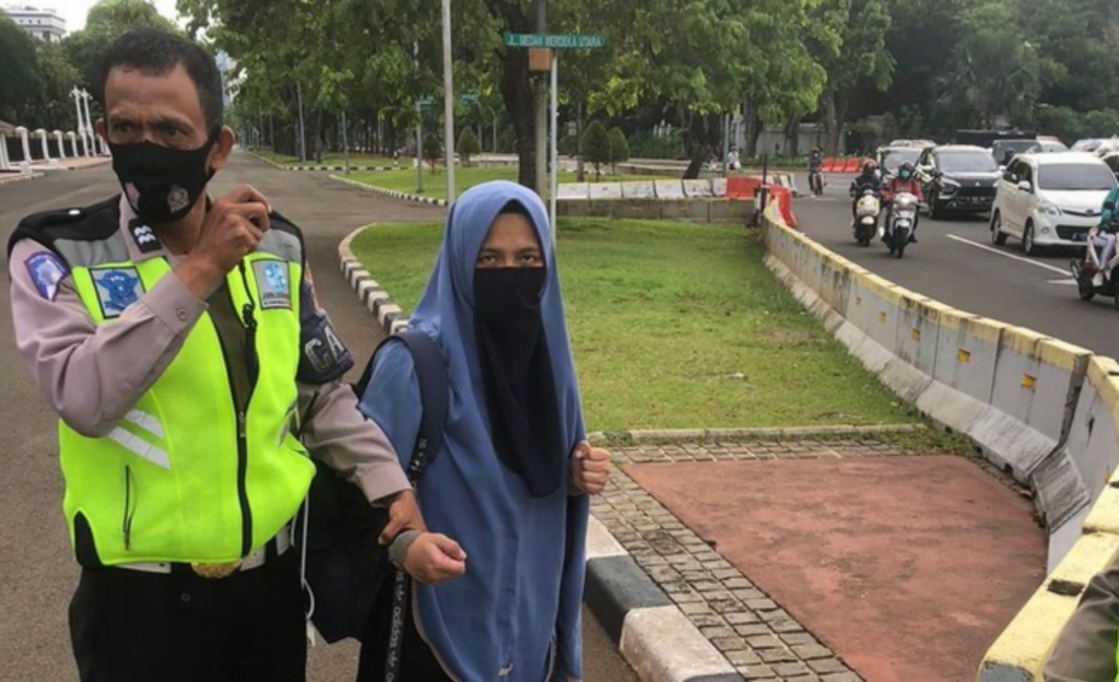Berhasil Diamankan Polda Metro Jaya, Begini Penampakan Wanita Terobos Istana Negara