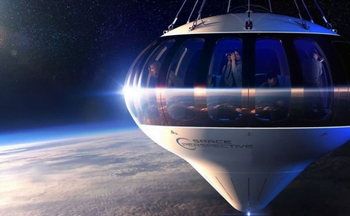 Wisata Luar Angkasa Naik Balon Udara? Segera di 2024-2025!
