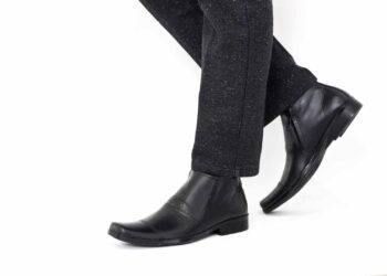 10 Rekomendasi Sepatu Pantofel Pria Terbaik: Kualitas Tak Diragukan