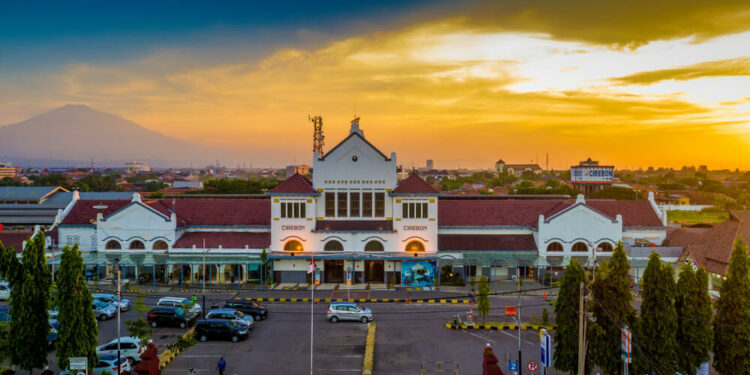 16 Tempat Wisata di Cirebon yang Hits dan Menawarkan Spot Instagramable 1 16 Tempat Wisata di Cirebon yang Hits dan Menawarkan Spot Instagramable