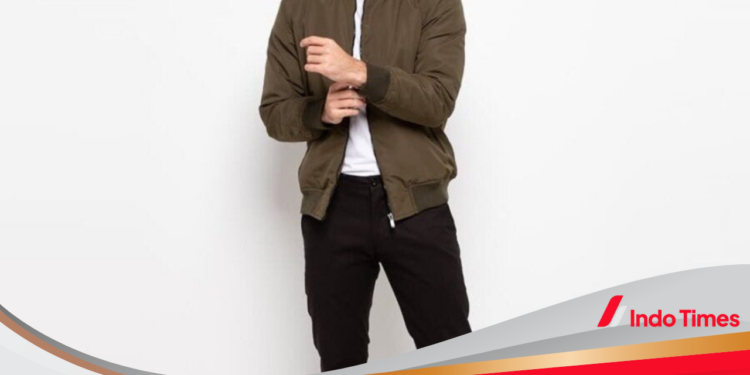 10 Rekomendasi Merek Jaket Bomber Terbaik alias Awet dengan Desain Super Cool!