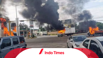 Penangkapan Putra El Chapo Picu Kemarahan Gangster, Meksiko Mencekam: Sedikitnya 29 Orang Tewas, 3 Pesawat Ditembaki 1 Penangkapan Putra El Chapo Picu Kemarahan Gangster, Meksiko Mencekam: Sedikitnya 29 Orang Tewas, 3 Pesawat Ditembaki