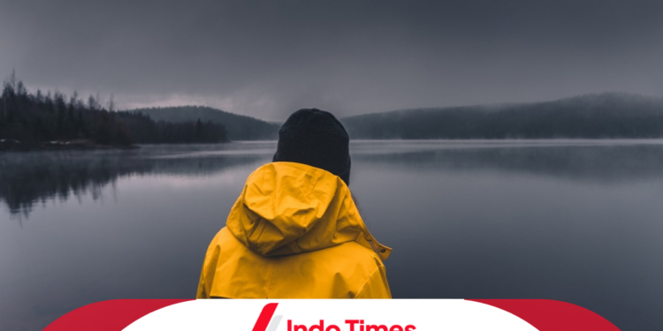 Rekomendasi Jas Hujan Dewasa Terbaik: 10 Merk Ini Tidak Mudah Robek dan Anti Rembes!