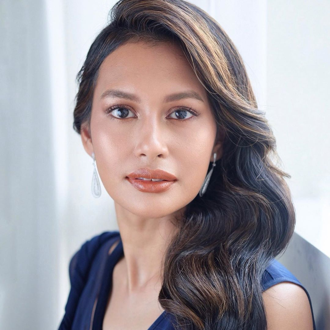 10 Style Potongan Rambut Panjang Wanita Paling Populer - IndoTimes