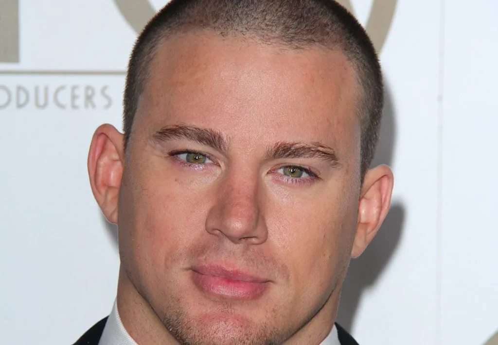 16 Variasi Buzz Cut Haircut: Serba-serbi dan Rekomendasi 12 Variasi Buzz Cut Haircut || Balding Buzz Cut
