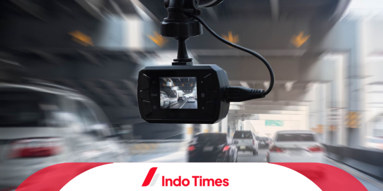 10 Rekomendasi CCTV Mobil Terbaik dengan Harga Masuk Akal 1 10 Rekomendasi CCTV Mobil Terbaik dengan Harga Masuk Akal