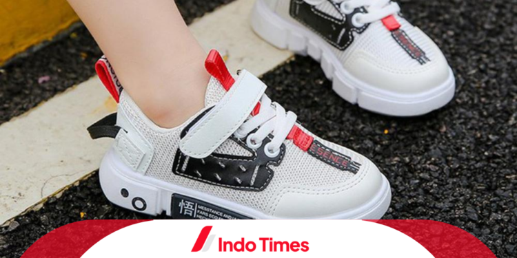 10 Rekomendasi Merk Sepatu Anak Laki-Laki Desain Kekinian dan Nyaman Dipakai 1 10 Rekomendasi Merk Sepatu Anak Laki-Laki Desain Kekinian dan Nyaman Dipakai