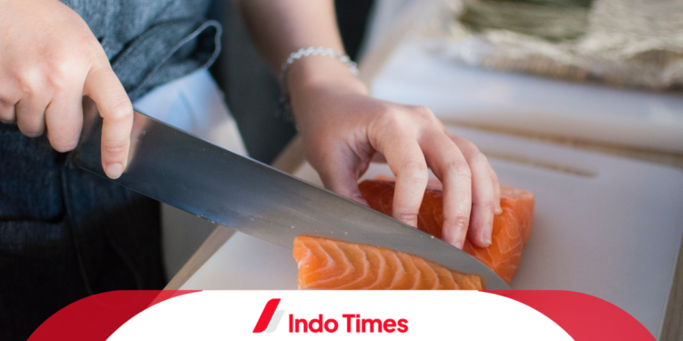 10 Rekomendasi Pisau Dapur Terbaik dengan Harga Bersahabat 1 10 Rekomendasi Pisau Dapur Terbaik dengan Harga Bersahabat