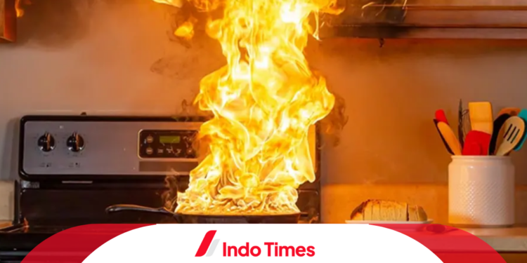 Insiden Kebakaran Restoran Mal Senayan City Berhasil Ditangani dengan Cepat, CEO Senayan: Semua Firefighting Berfungsi 1 Insiden Kebakaran Restoran Mal Senayan City Berhasil Ditangani dengan Cepat, CEO Senayan: Semua Firefighting Berfungsi