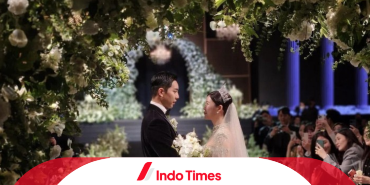 Lee Seung Gi Menikah dengan Lee Da In. Pesta Pernikahan Digelar Privat 1 Lee Seung Gi Menikah dengan Lee Da In. Pesta Pernikahan Digelar Privat