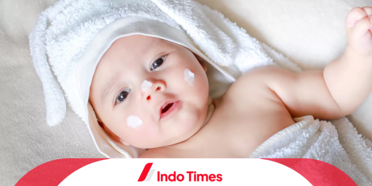 10 Rekomendasi Merk Lotion Bayi Terbaik Untuk Si Kecil Berusia 4 Bulan ke Atas 1 10 Rekomendasi Merk Lotion Bayi Terbaik Untuk Si Kecil Berusia 4 Bulan ke Atas