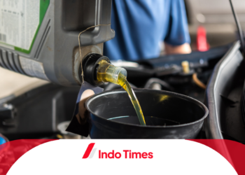 10 Rekomendasi Merk Oli Mobil Terbaik Paling Dicari