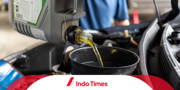 10 Rekomendasi Merk Oli Mobil Terbaik Paling Dicari