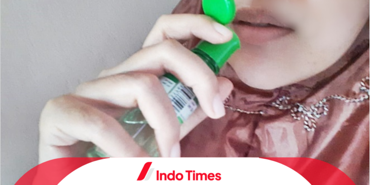 10 Rekomendasi Minyak Angin Terbaik dengan Berbagai Aroma Menyegarkan 1 10 Rekomendasi Minyak Angin Terbaik dengan Berbagai Aroma Menyegarkan