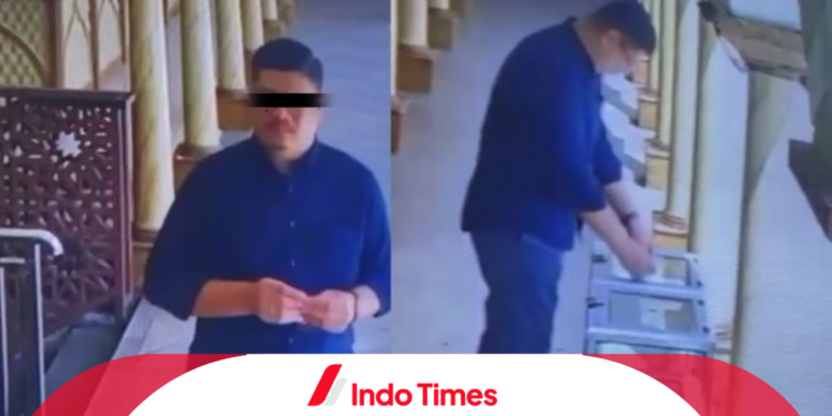 Ramai Beredar Video Pemalsuan Barcode QRIS Kotak Amal Masjid, Polisi Buru Terduga Pelaku yang Terciduk dalam Rekaman CCTV 1 Ramai Beredar Video Pemalsuan Barcode QRIS Kotak Amal Masjid, Polisi Buru Terduga Pelaku yang Terciduk dalam Rekaman CCTV