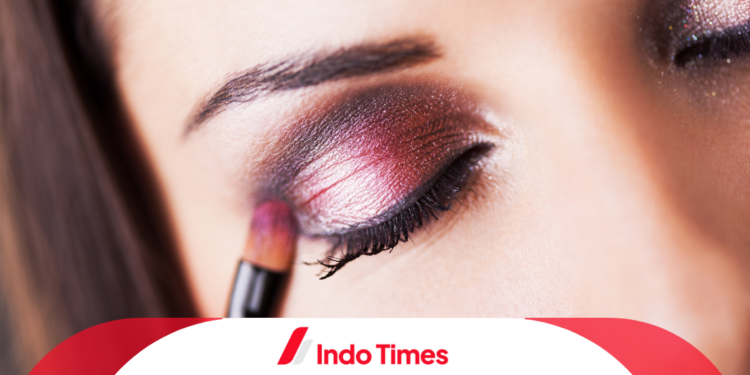 10 Rekomendasi Eyeshadow Cream Terbaik Wajib Punya 1 10 Rekomendasi Eyeshadow Cream Terbaik Wajib Punya