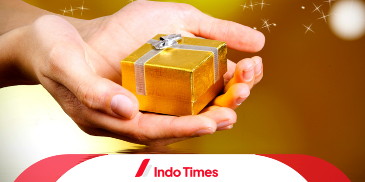 10 Rekomendasi Ide Hadiah Anniversary Pernikahan Terbaik Bagi Pasangan 1 10 Rekomendasi Ide Hadiah Anniversary Pernikahan Terbaik Bagi Pasangan