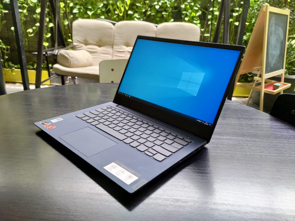 Laptop: Lenovo IdeaPad S340-14API-CTID || Produk yang Wajib Ada di Meja Kerja