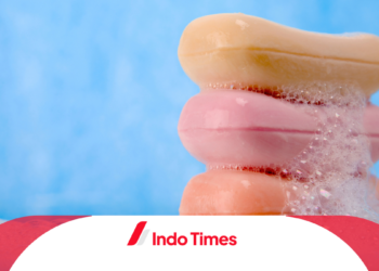 10 Rekomendasi Sabun Mandi Pemutih Badan Aman, Kulit Cerah Alami!
