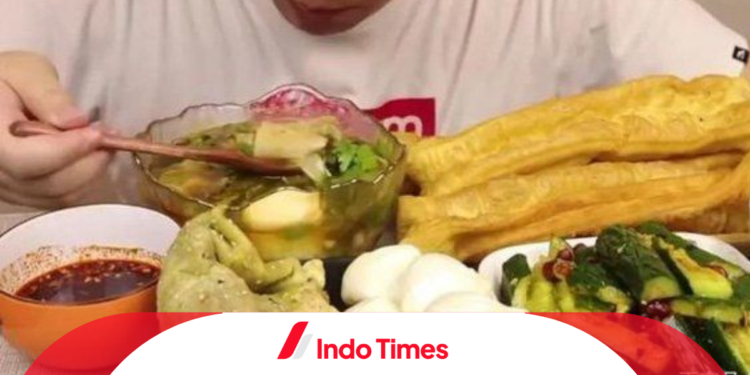 Aksi Makan Ekstrem Influencer China Memakan Korban Jiwa. Rela Meregang Nyawa Demi Raih Ketenaran 1 Aksi Makan Ekstrem Influencer China Memakan Korban Jiwa. Rela Meregang Nyawa Demi Raih Ketenaran