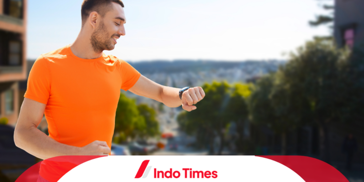10 Rekomendasi Fitness Tracker Canggih Terbaik demi Mencapai Kebugaran Tubuh yang Optimal 1 10 Rekomendasi Fitness Tracker Canggih Terbaik demi Mencapai Kebugaran Tubuh yang Optimal
