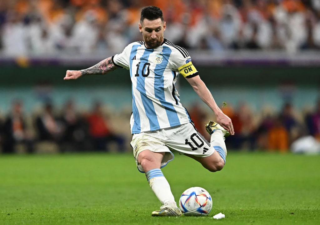 Erick Thohir Diminta Tanggapi Rumor Lionel Messi Batal ke Indonesia