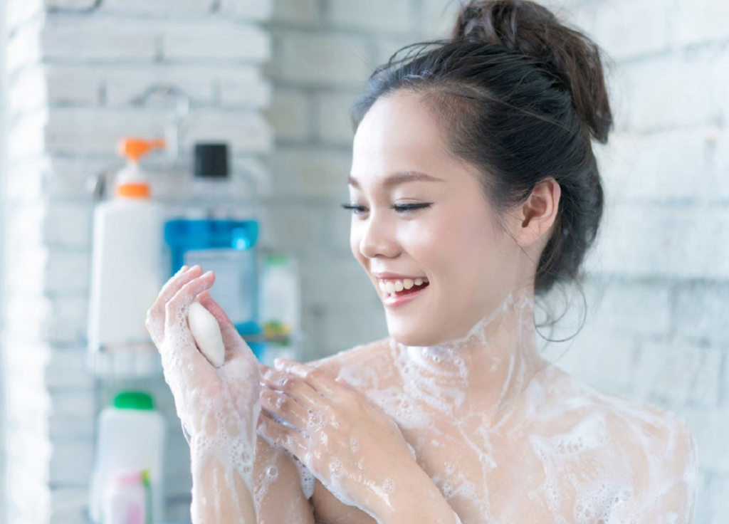 Tips Memilih Sabun Pemutih Badan Terbaik 