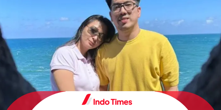 Setelah Menjanda 10 Tahun, Della Puspita Menikah Siri dengan Lelaki Lebih Muda 1 Setelah Menjanda 10 Tahun, Della Puspita Menikah Siri dengan Lelaki Lebih Muda