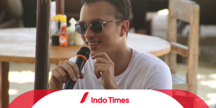 Film Baru Nicholas Saputra Bersama Gisella Anastasia: Diminta Adegan Ciuman, Tidak Akan Menolak 1 Film Baru Nicholas Saputra