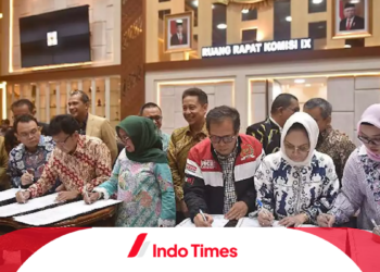 DPR RI Isyaratkan Pengesahan RUU Kesehatan. FGBLP Langsung Layangkan Petisi Kepada Jokowi dan Puan Maharani 1 DPR RI Isyaratkan Pengesahan RUU Kesehatan. FGBLP Langsung Layangkan Petisi Kepada Jokowi dan Puan Maharani