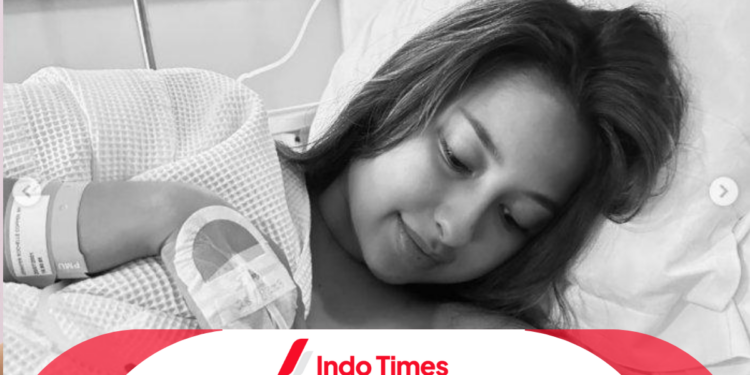 Jennifer Coppen Melahirkan Beri Nama Indah untuk Anak Pertama 1 Jennifer Coppen Melahirkan Beri Nama Indah untuk Anak Pertama