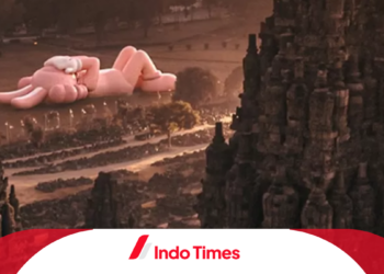 KAWS Holiday Indonesia Sambangi Candi Prambanan. Pameran Berlangsung Selama 13 Hari