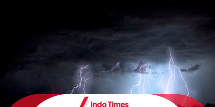 Badai dan Banjir di Mekkah Tewaskan 1 Orang Warga dan Lukai Banyak Jamaah