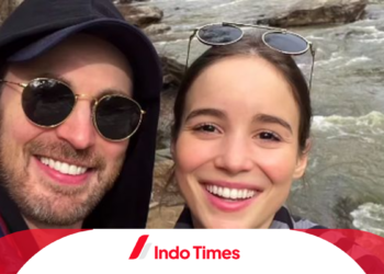 Chris Evans dan Alba Baptista Resmi Menikah. Para Avanger Berkumpul Merayakan