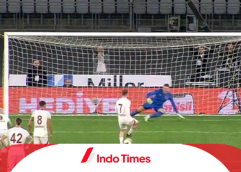 Tendangan Nyeleneh Akturkoglu Bikin Galatasaray Gagal Gol Saat Penalti Mudah