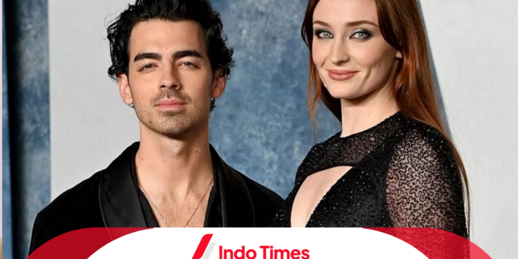 Diisukan Cerai! Joe Jonas dan Sophie Turner Belum Beri Klarifikasi 1 Diisukan Cerai! Joe Jonas dan Sophie Turner Belum Beri Klarifikasi