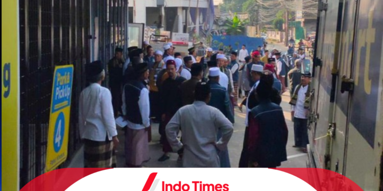 Kapel Jemaat GBI Cinere Digrebek Warga, Larang Adakan Peribadatan 1 Kapel Jemaat GBI Cinere Digrebek Warga, Larang Adakan Peribadatan