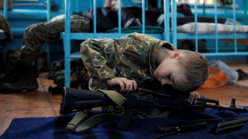 Militerisasi Sekolah di Rusia sebagai Upaya Cinta Tanah Air