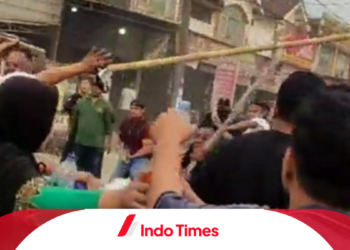 Preman Menyerang Pasar Kutabumi Tangerang, Kios-Kios Dihancurkan. Pedagang Masih Trauma