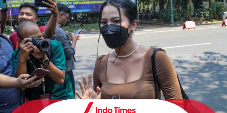 Pemeriksaan Siskaeee Terkait Produksi Film Porno, Dicecar 40 Pertanyaan 1 Pemeriksaan Siskaeee Terkait Produksi Film Porno, Dicecar 40 Pertanyaan