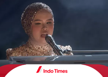 Putri Ariani Dapat Standing Ovation. Howie Mandel: Sempurna!