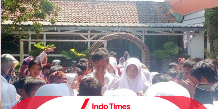 Guru Honorer di Bogor Dipecat Karena Laporkan Pungli, Wali Kota Bogor Pecat Balik Kepala Sekolah yang Mengeluarkan