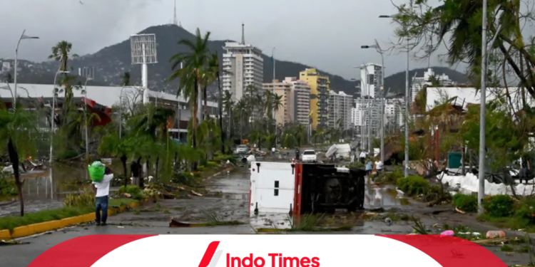 Badai Otis di Meksiko Hancurkan Kota, 27 Orang Dinyatakan Tewas 1 Badai Otis di Meksiko Hancurkan Kota, 27 Orang Dinyatakan Tewas