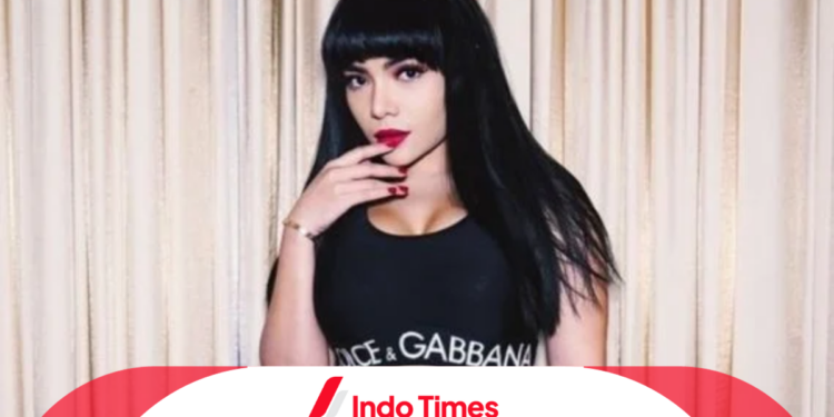 Dinar Candy Dilaporkan ke Polisi oleh Ayu Soraya Atas Tudahan Perselingkuhan dengan Suaminya 1 Dinar Candy Dilaporkan ke Polisi oleh Ayu Soraya Atas Tudahan Perselingkuhan dengan Suaminya